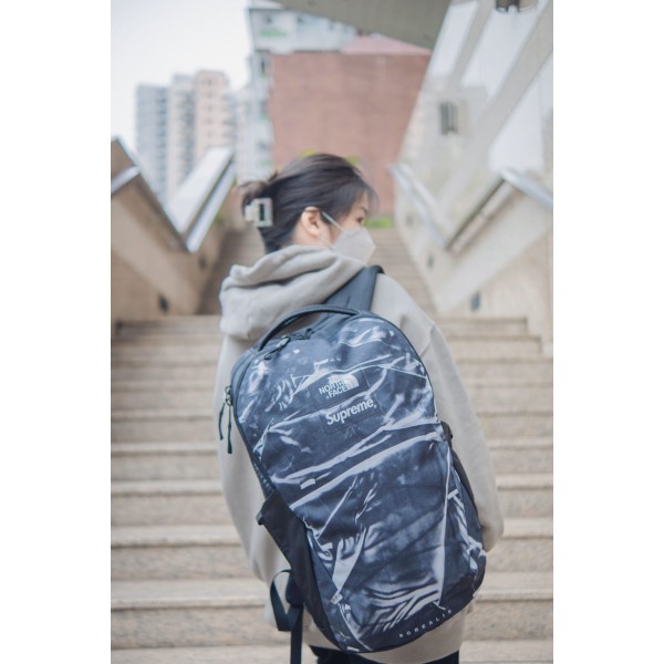 Supreme Printed Borealis Backpack ft.The North Face 日用 背囊 背包 Black